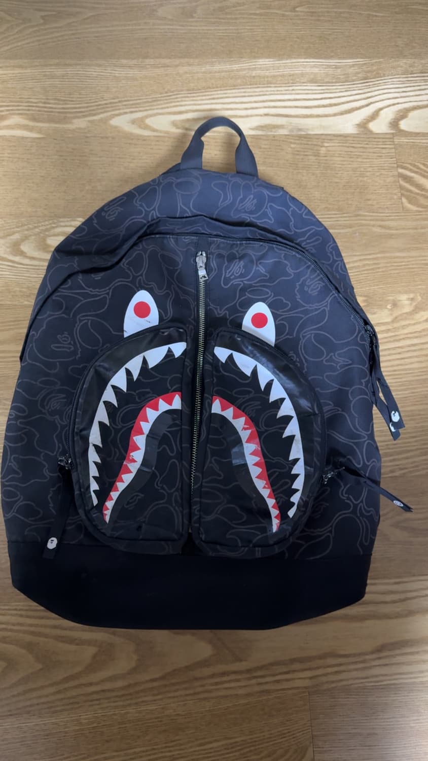 베이프 네온 카모 샤크 백팩  상품이미지2