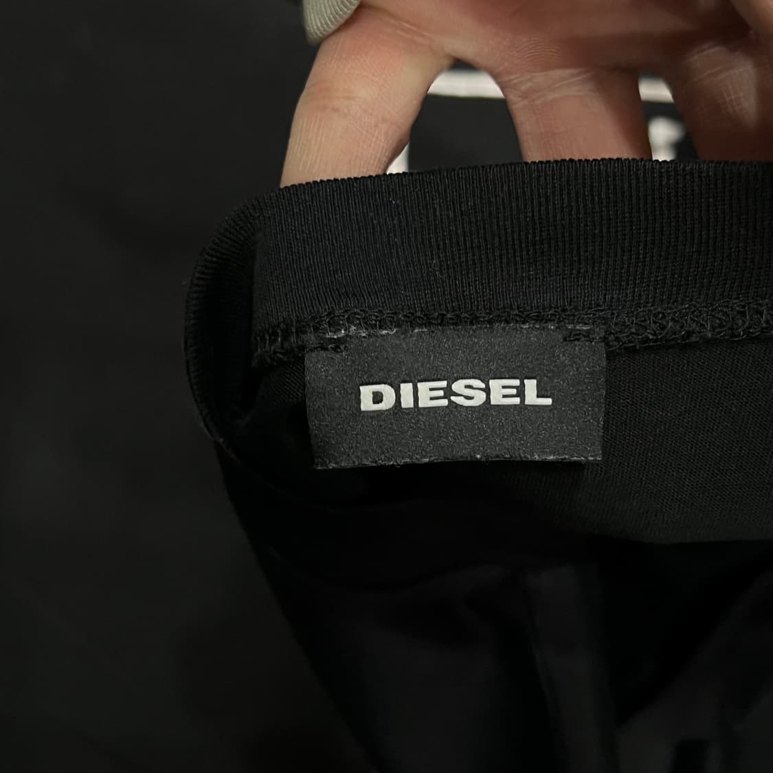  디젤 프린팅 반팔티 y15880 상품이미지6