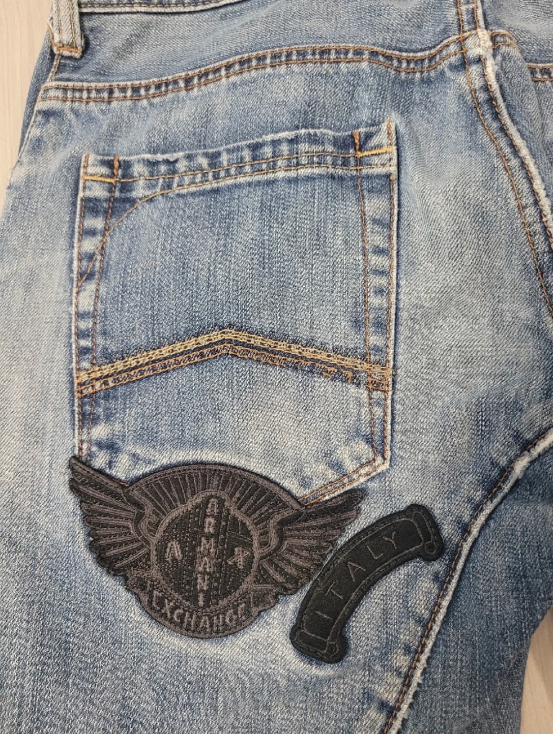 아르마니 익스체인지AX소재 빈티지 워시드 데님 팬츠 찢청패치 포인트 상품이미지6