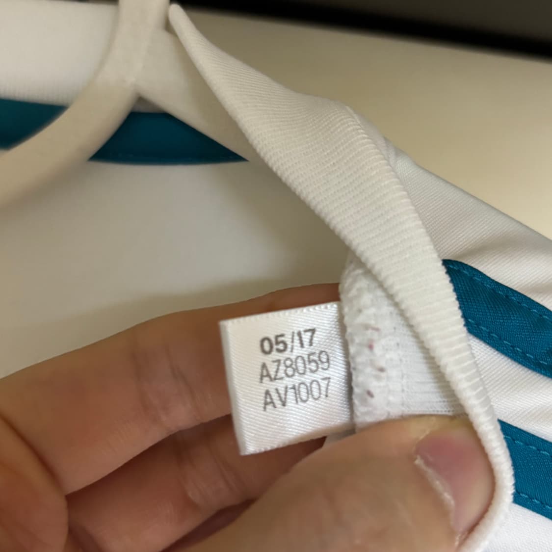 17-18 레알 마드리드 홈 챔스결승 모드리치 유니폼 상품이미지5