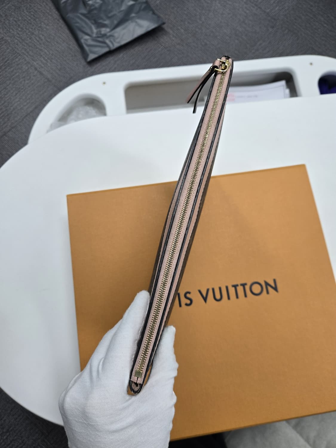 [A급컨디션]루이비통 데일리 파우치백 상품이미지4