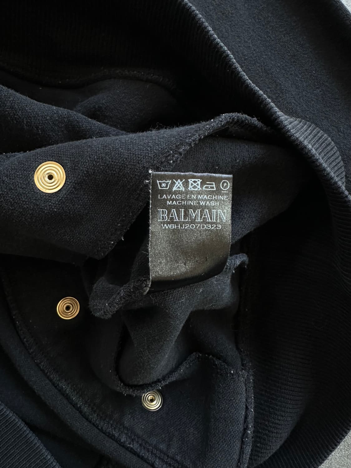 발망 아머 스터드 맨투맨 블랙 상품이미지7