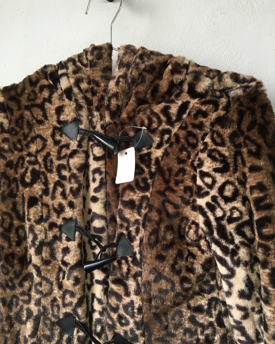 Fake fur leopard pattern duffle button h 상품이미지4