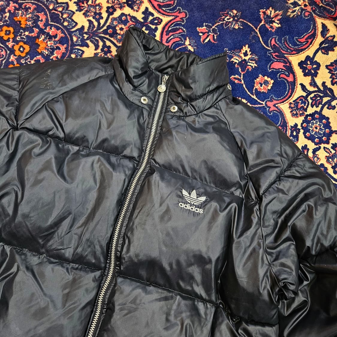 아디다스 올드스쿨 라글란 파이어버드 유광 푸퍼패딩 XL size 상품이미지2