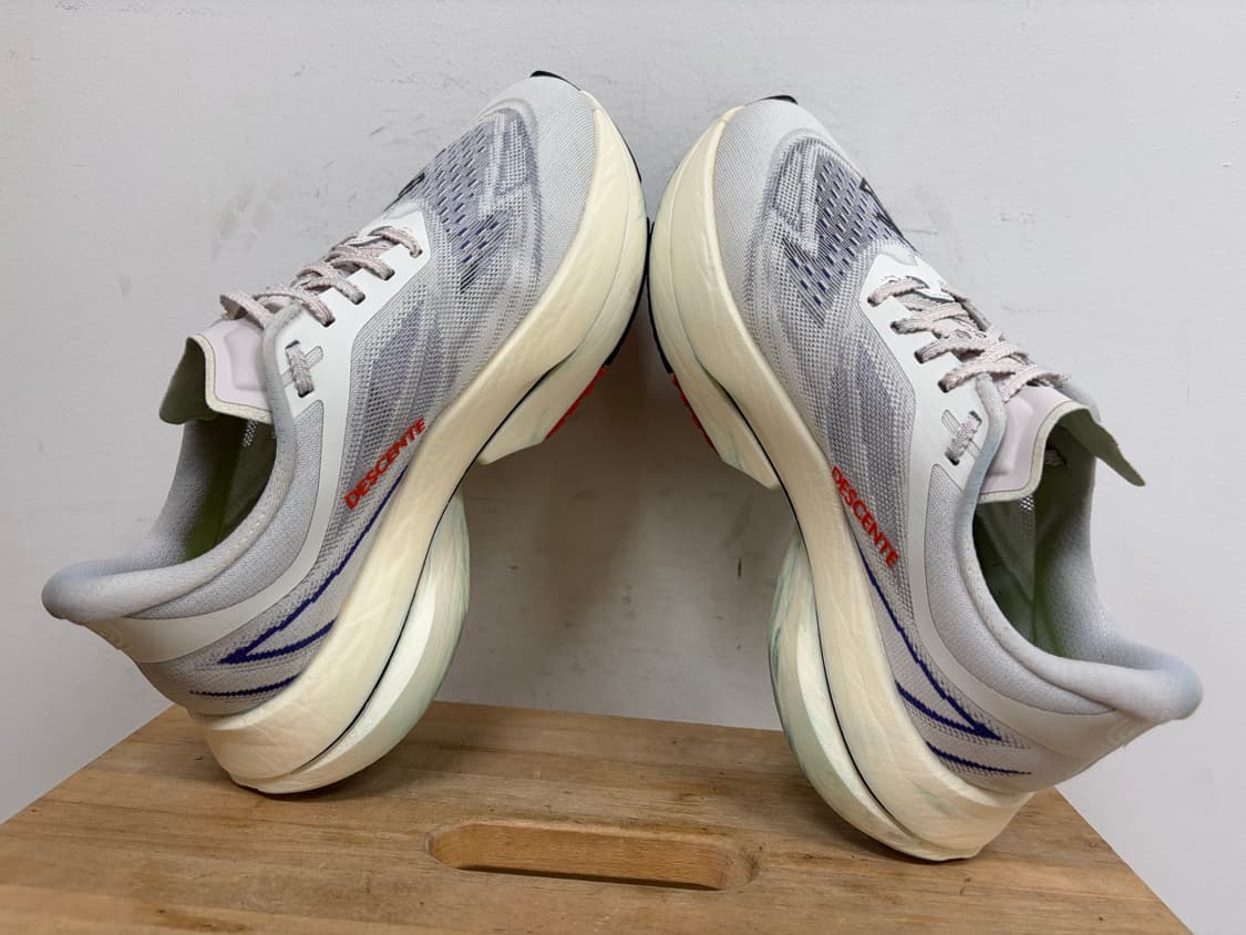 데상트 델타프로 exp v2 런닝화 260 상품이미지5