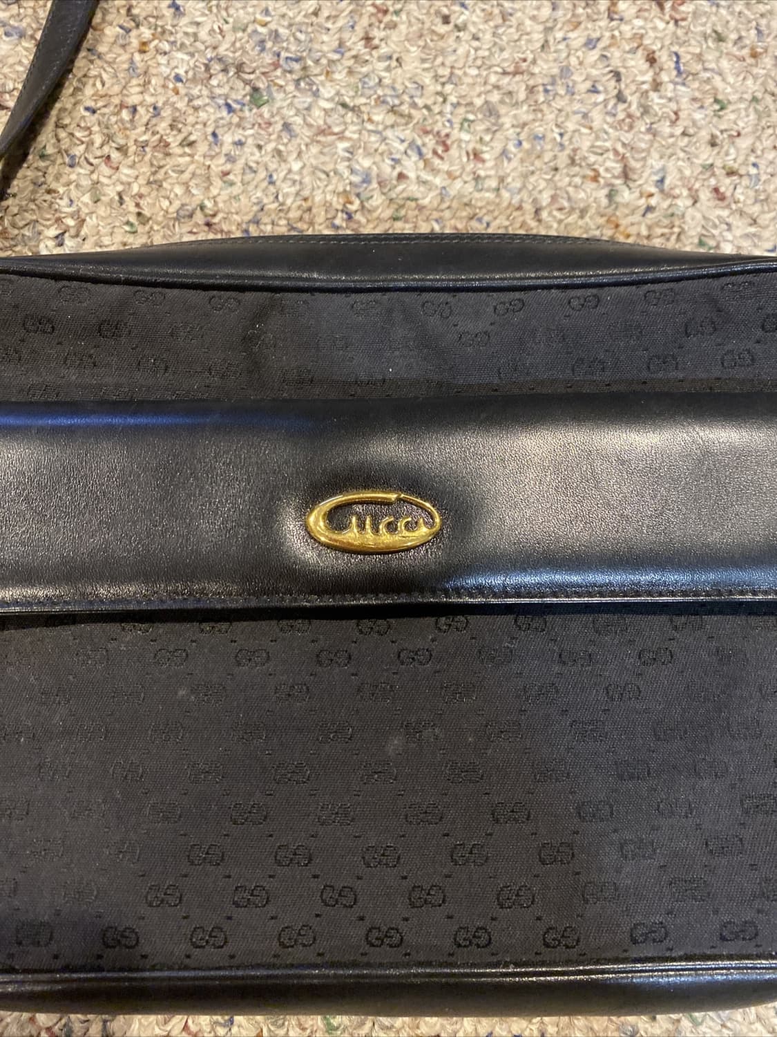 80s 구찌 빈티지 GG 오벌 로고 숄더백 블랙 상품이미지3