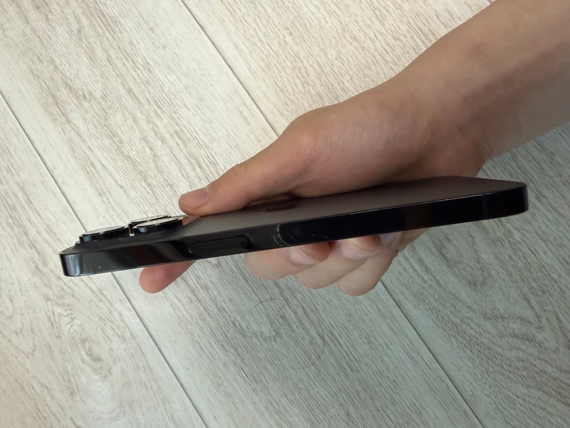 아이폰14프로 스페이스 블랙 상품이미지3