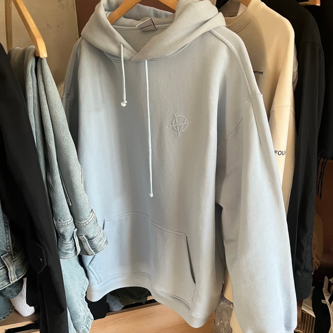 L) Vetements 19fw 아나키 고트 후디 상품이미지1