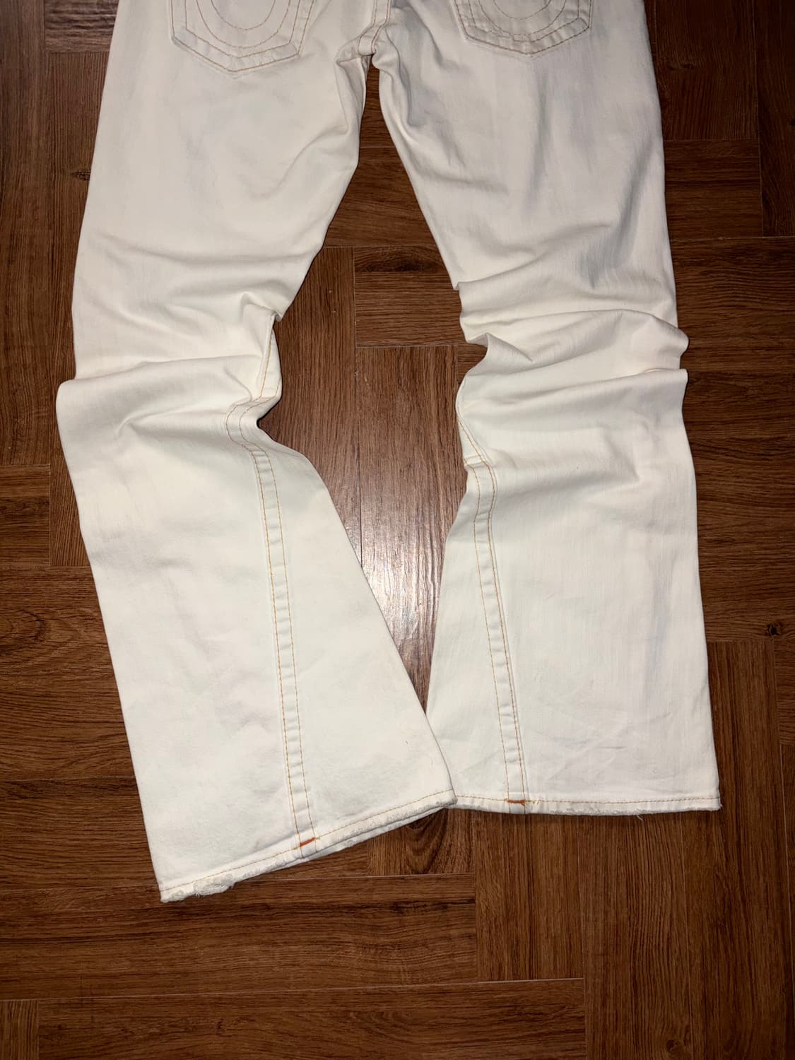 트루릴리젼 부츠컷 화이트 데님팬츠 상품이미지9