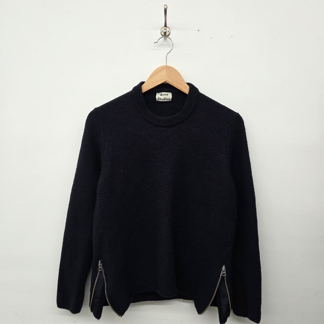아크네 스튜디오 블랙 지퍼 디테일 니트 남xxs 상품이미지1