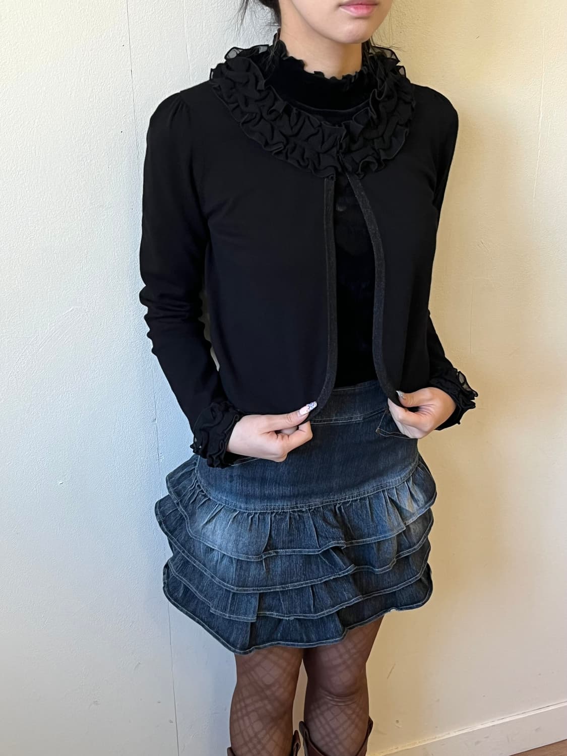 M-PREMIER 프릴 레이스 블랙 숏 가디건 상품이미지4