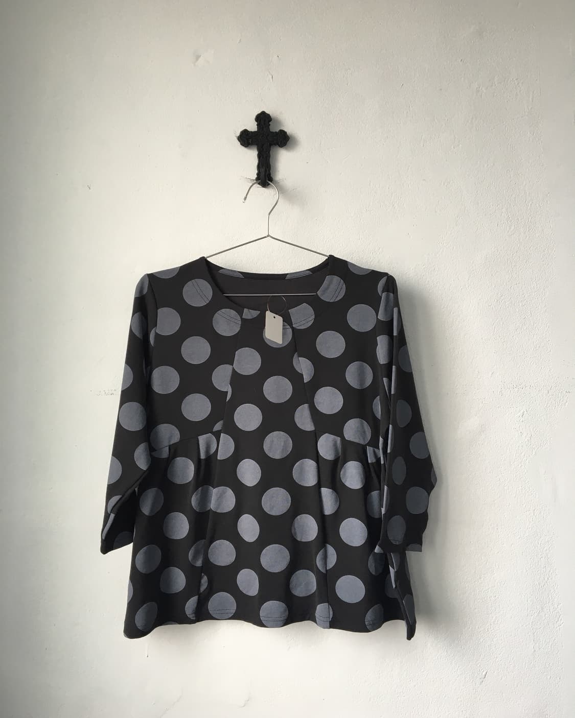 Dot pattern sleeve 상품이미지1