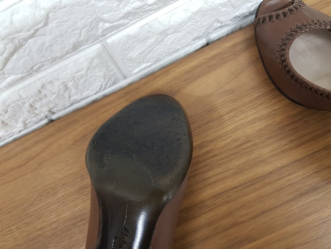 페라가모 토오픈 구두 245 (7반D) 상품이미지6