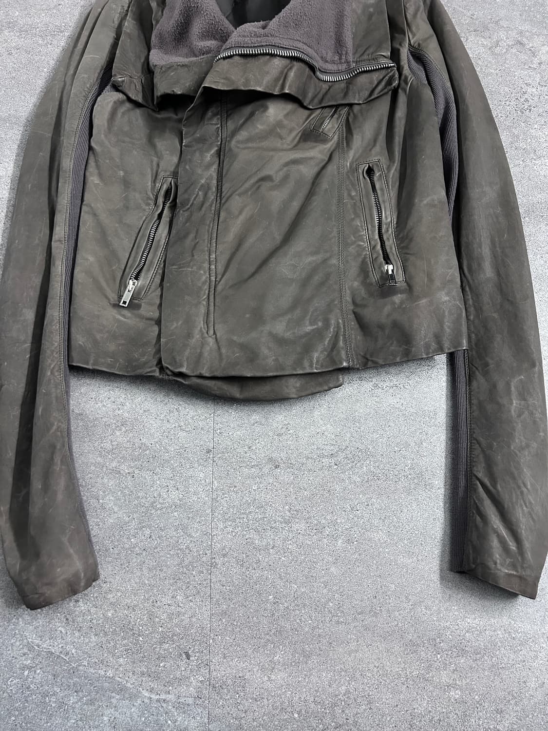 릭오웬스 다크 더스트 카프스킨 드레이프 하이넥 자켓 상품이미지3