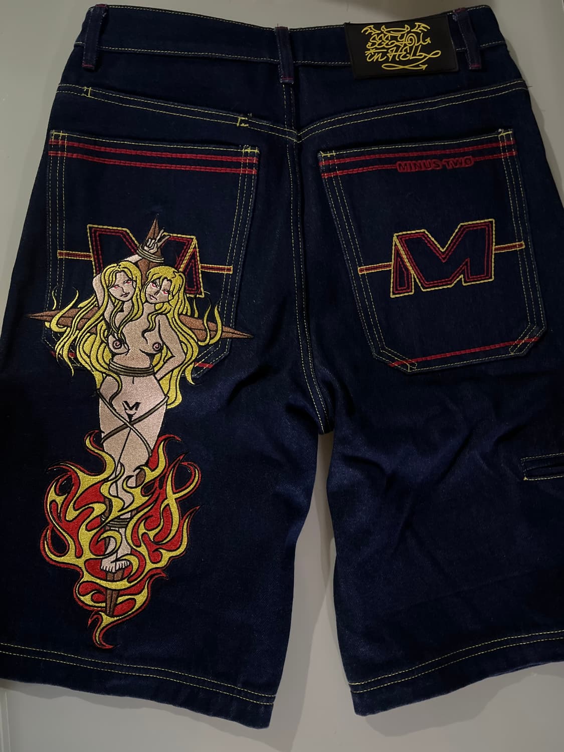 Minus two 쇼츠 상품이미지1