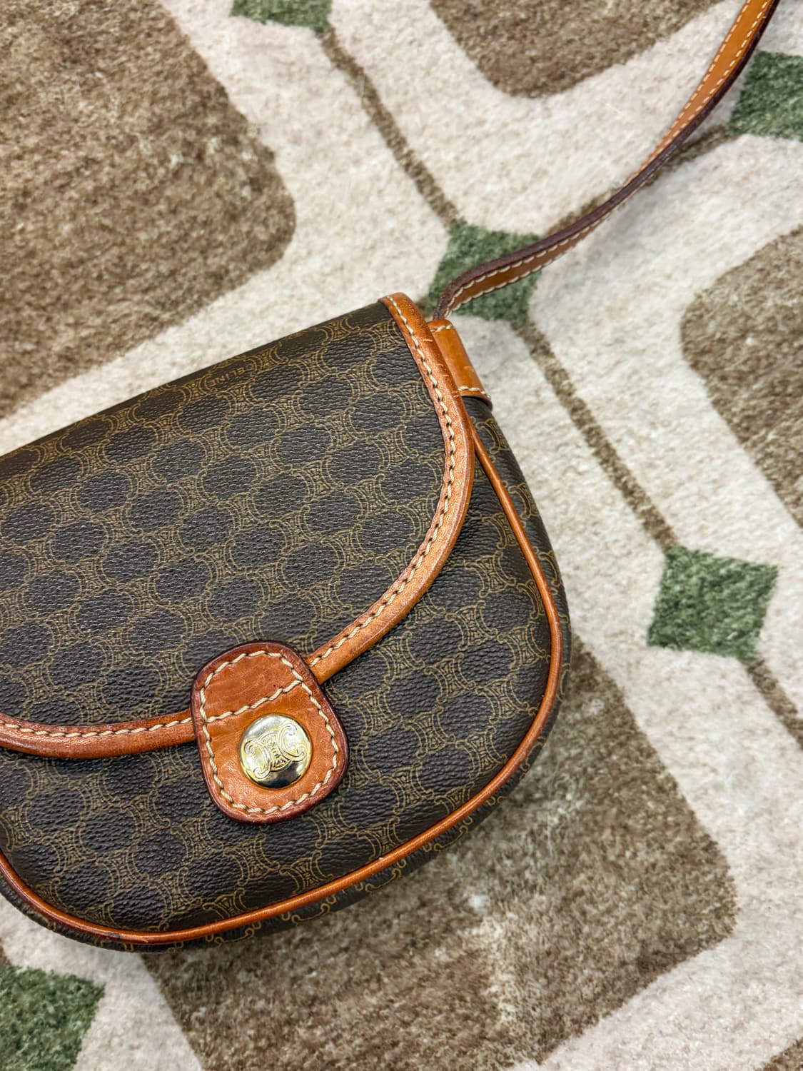 셀린느 마카담 미니 크로스백 상품이미지4