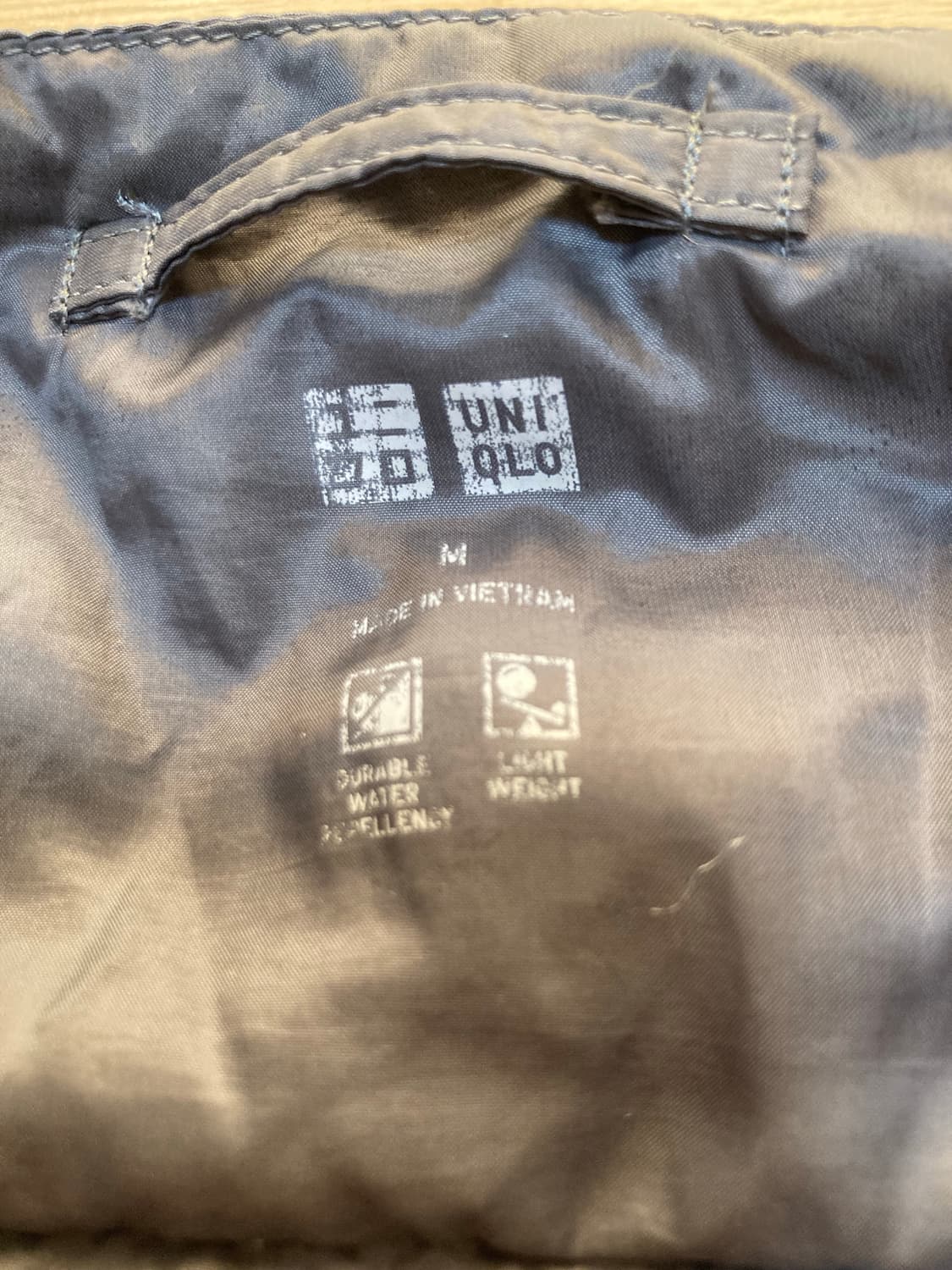 유니클로 경량 다운 베스트 95 상품이미지2