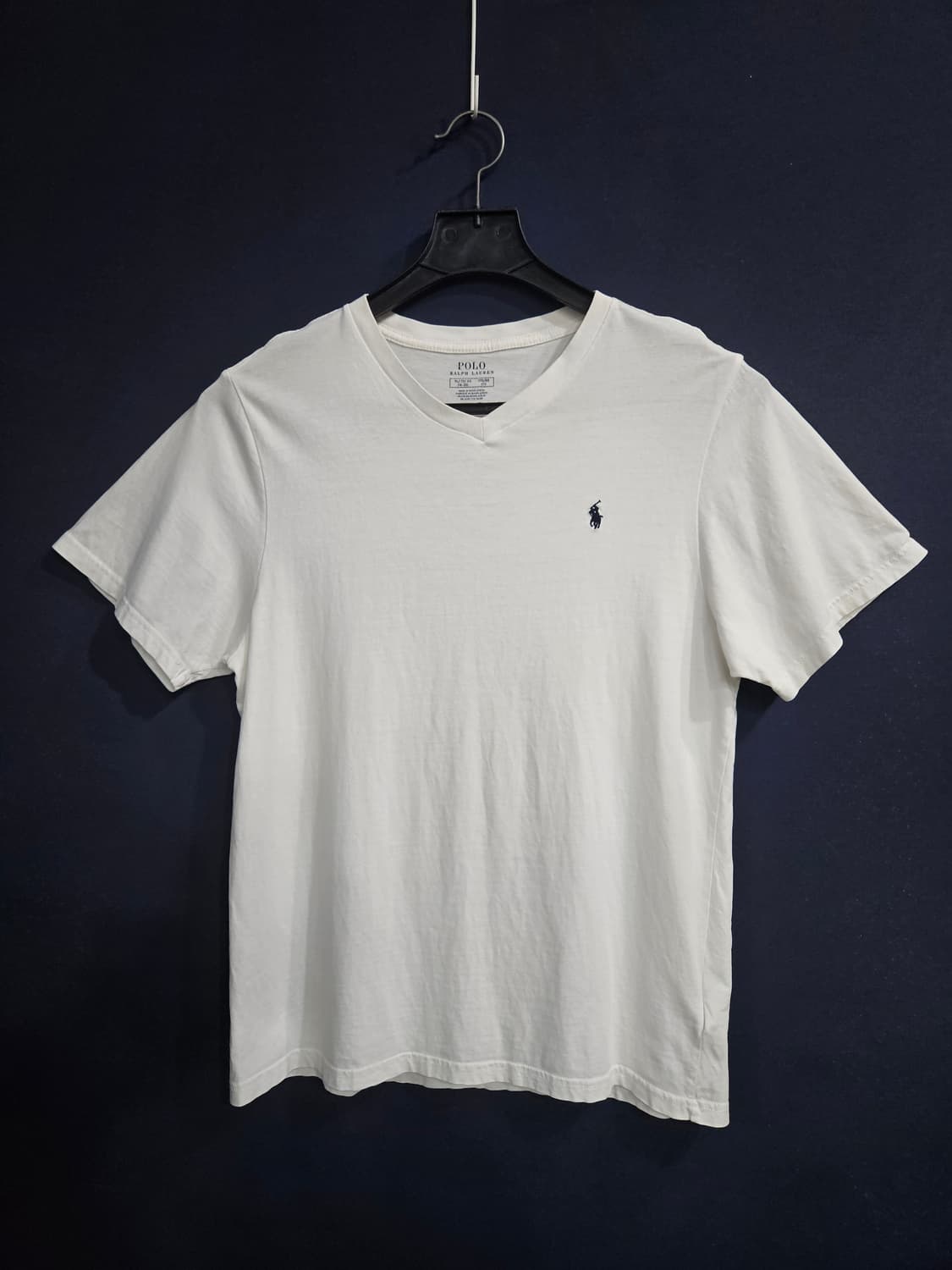 폴로 랄프로렌 화이트 남성 슬림핏 100~105 브이넥 반팔티  상품이미지1