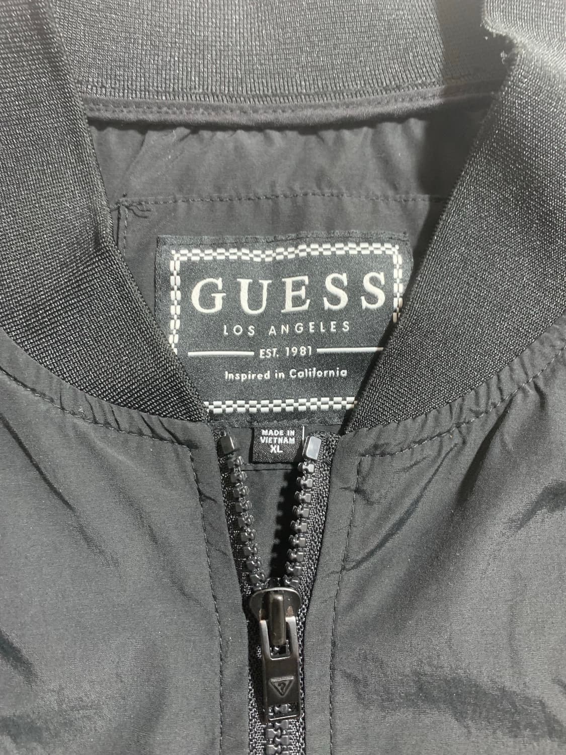 게스 블랙 항공점퍼 XL 사이즈 상품이미지3