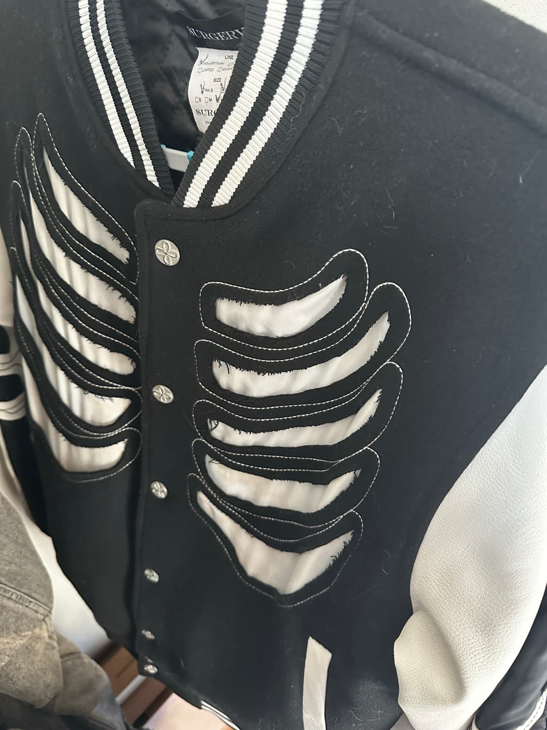 써저리 바시티 초판 상품이미지4