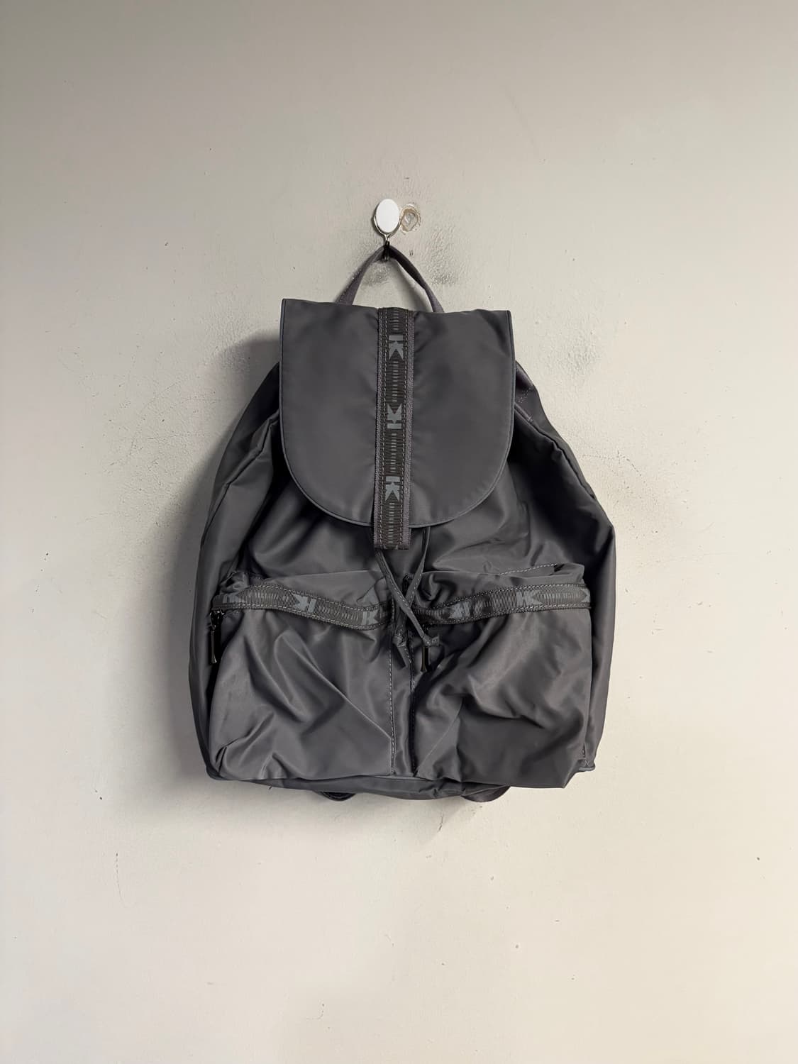 HIROKO KOSHINO SPORTS logo strap backpac 상품이미지2