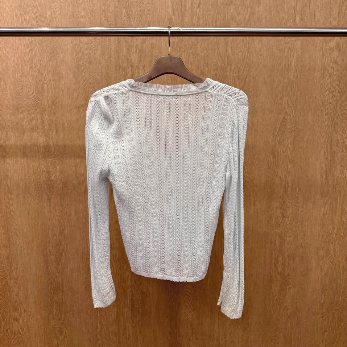 꾸레쥬 브이넥 레이스 오픈워크 니트 조직 긴팔 가디건 슬림핏 연소라 상품이미지3