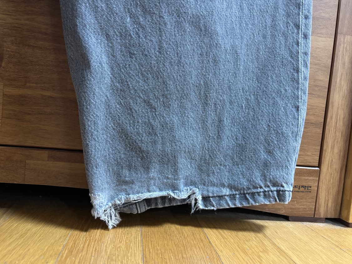 [29] MM6 워싱 데님 팬츠 상품이미지7