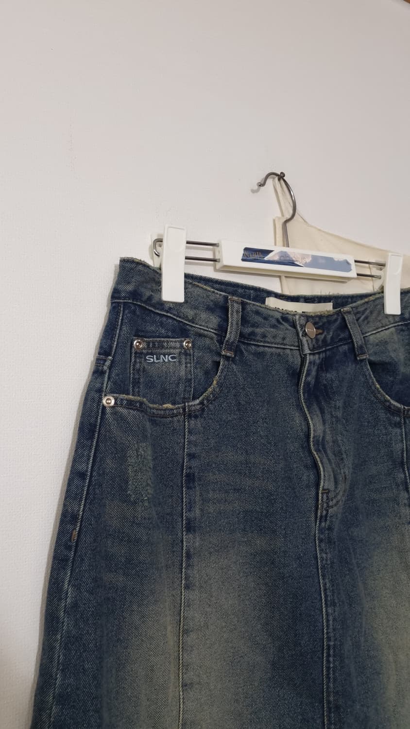 INSILENCE woman
로우라이즈 데님 롱 스커트m 상품이미지4