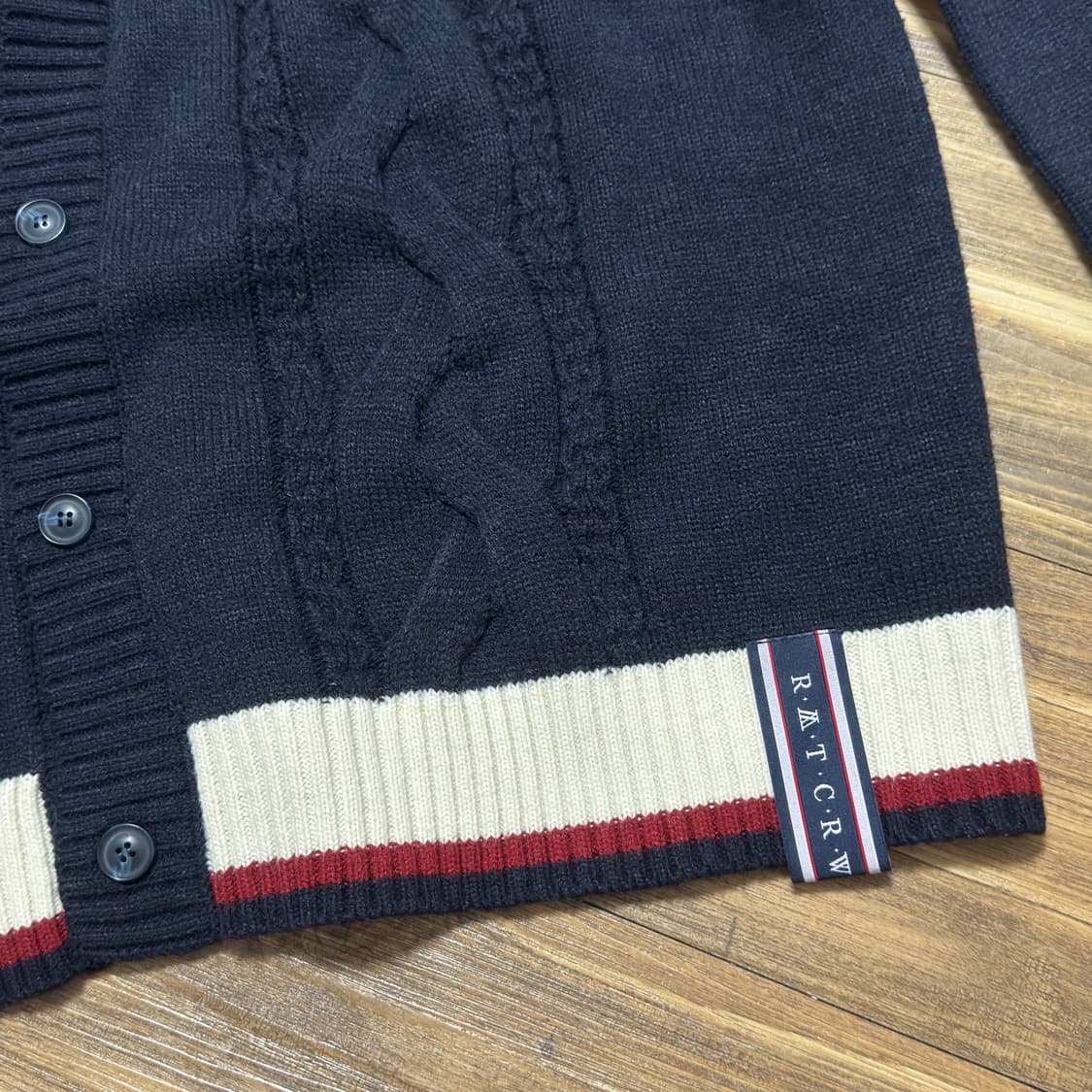 로맨틱크라운 카라 니트 가디건 상품이미지5