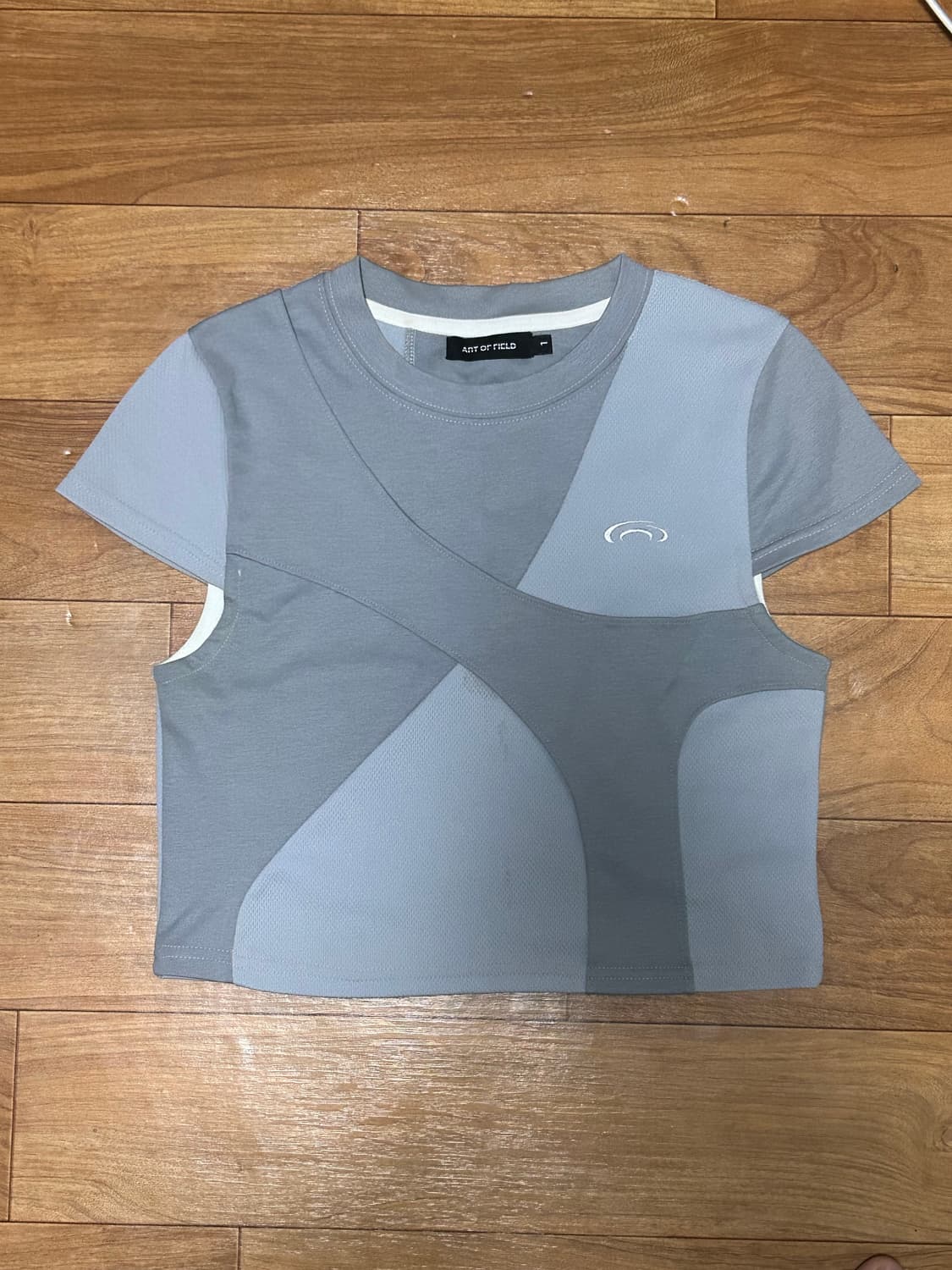 SPLIT MESH SHORT-SLEEVED T-SHIRT 상품이미지4