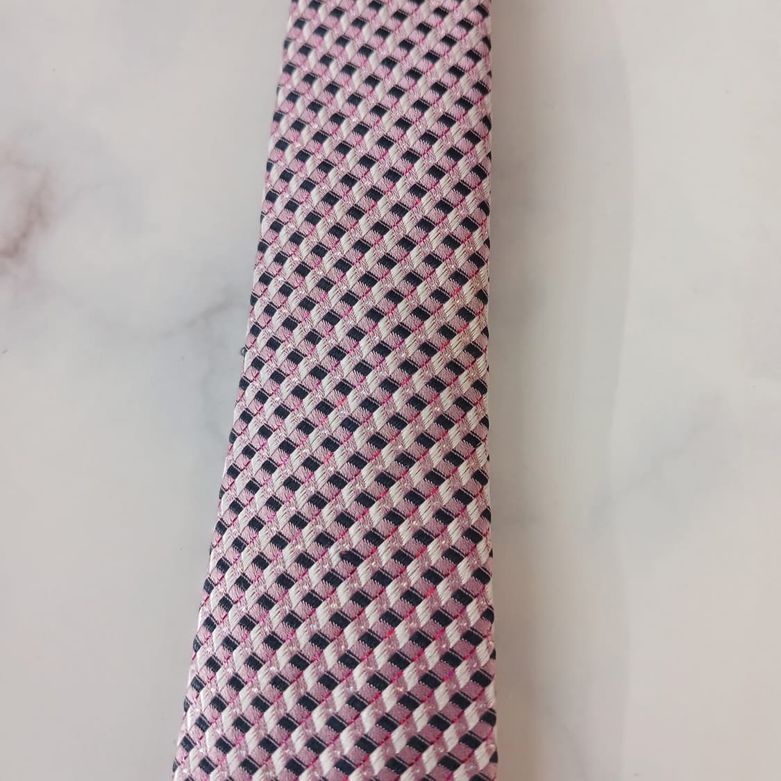 닥스 실크 핑크&버건디 지오메트릭 넥타이 8.3cm A등급 A18962
 상품이미지6