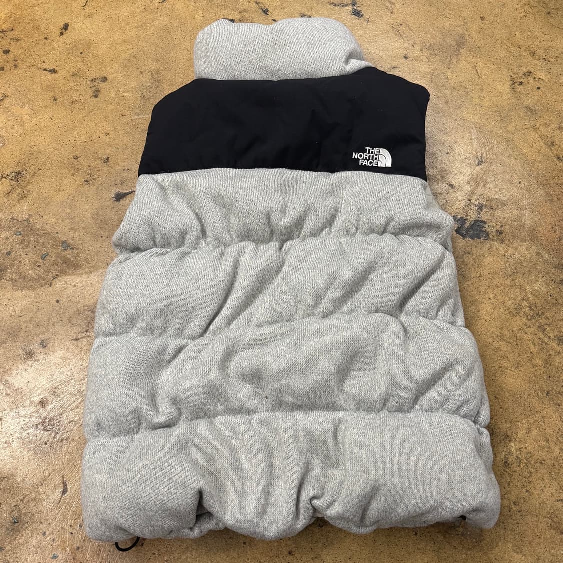 [정품/90] 노스페이스 패딩 베스트 그레이 블랙 b15 상품이미지3