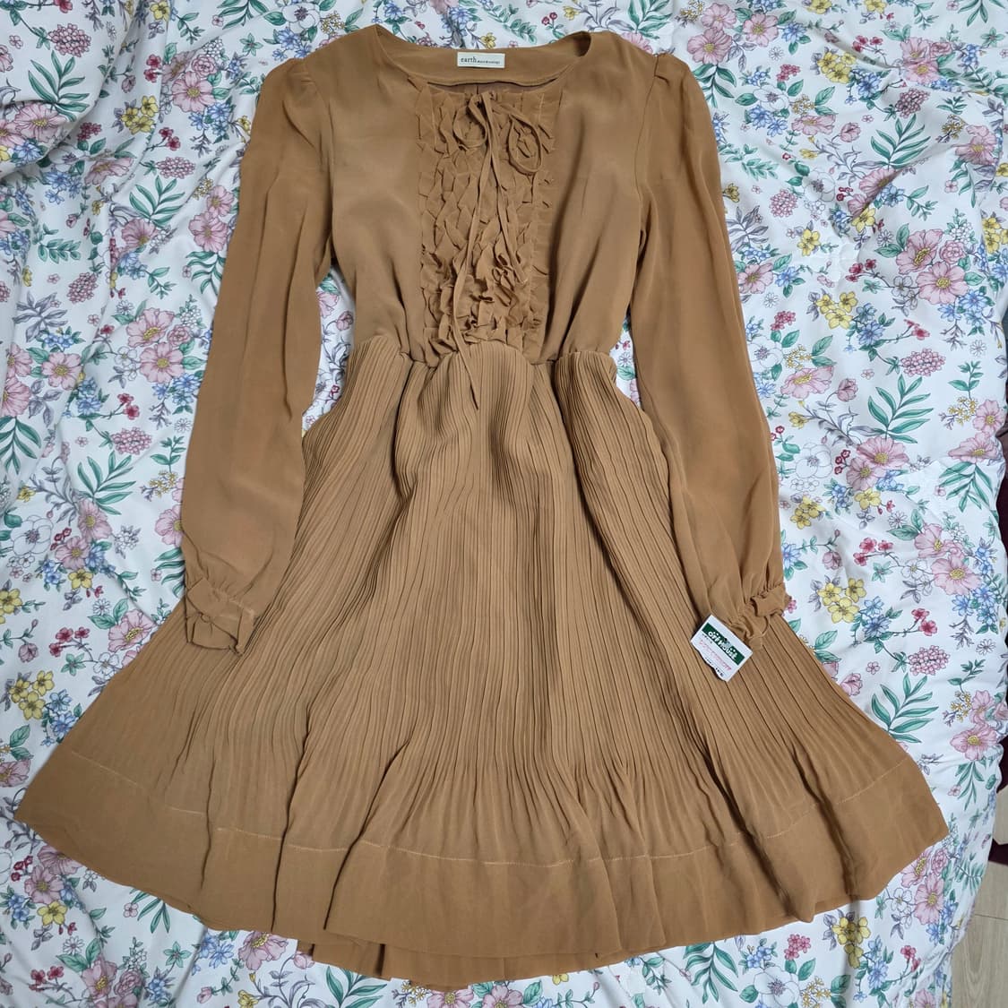 일본빈티지 어스뮤직)브라운 모리걸st 셔링레이스플리츠 로맨틱데일리 원피스 상품이미지2