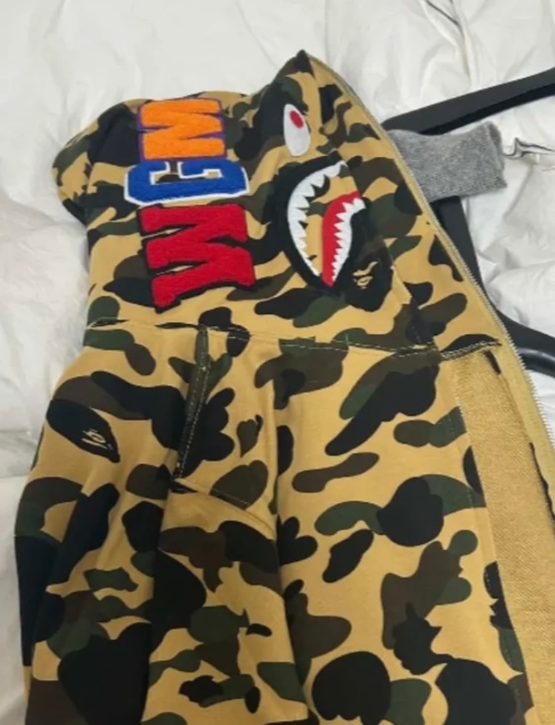 베이프 샤크후드 황계 (급처 상품이미지1