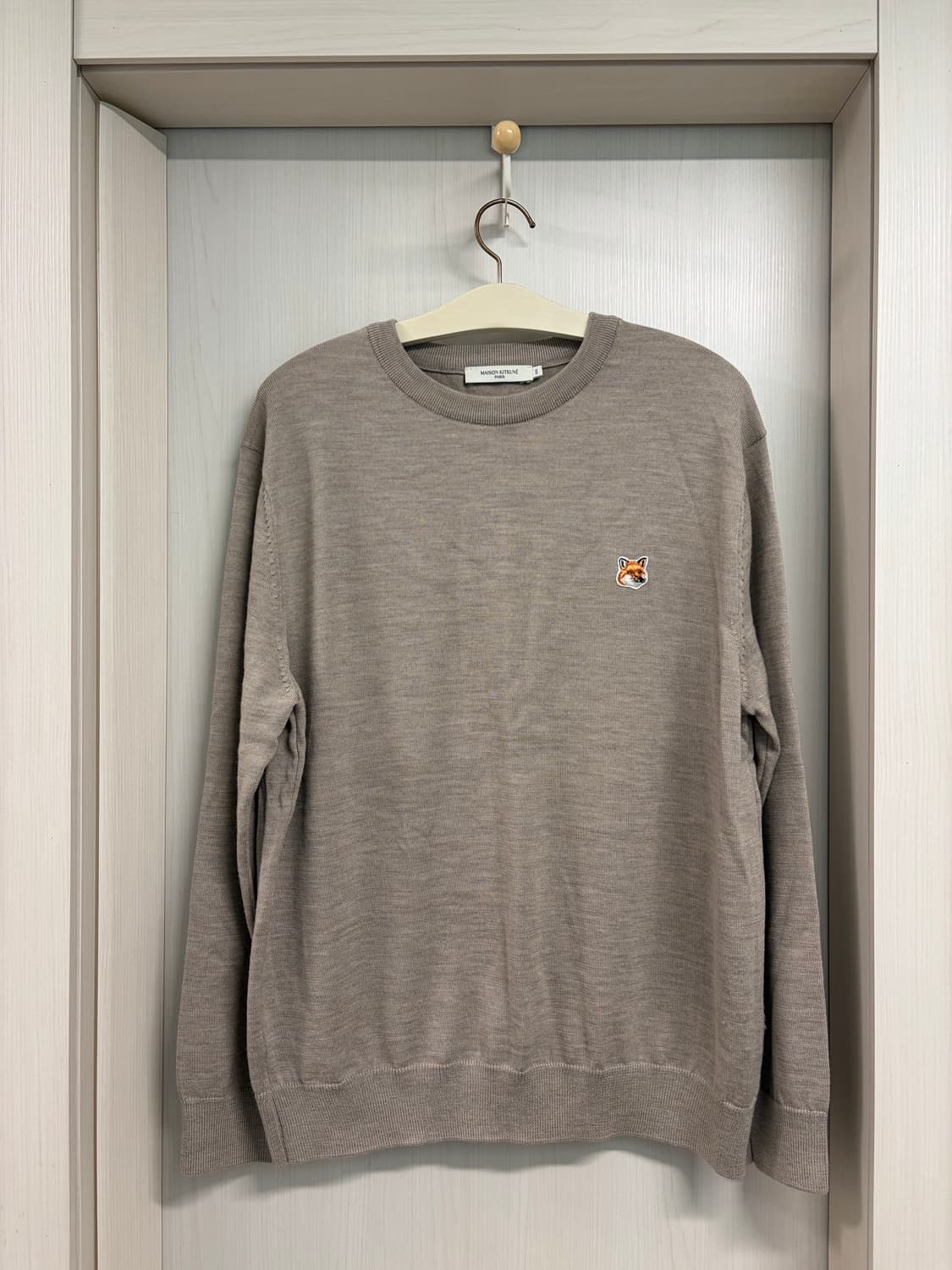 [XXL] 메종키츠네 폭스헤드 니트 베이지 팜니다. 상품이미지1