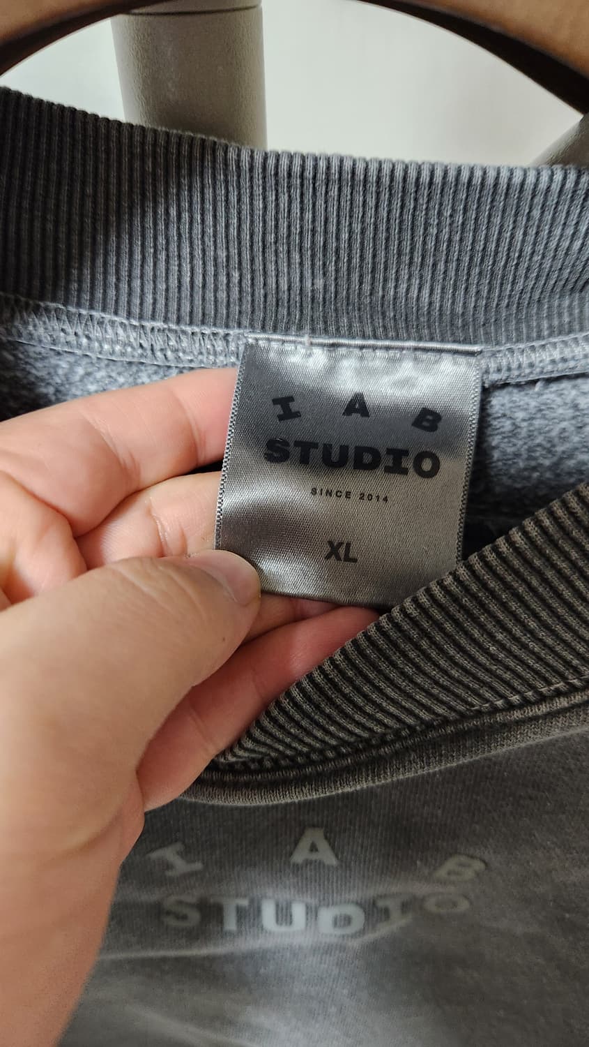 IAB studio 워싱 크롭 맨투맨 XL 상품이미지3