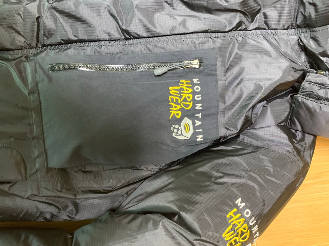 마운틴 하드웨어 블랙 미디움 콜드에이스 새상품급 상품이미지2