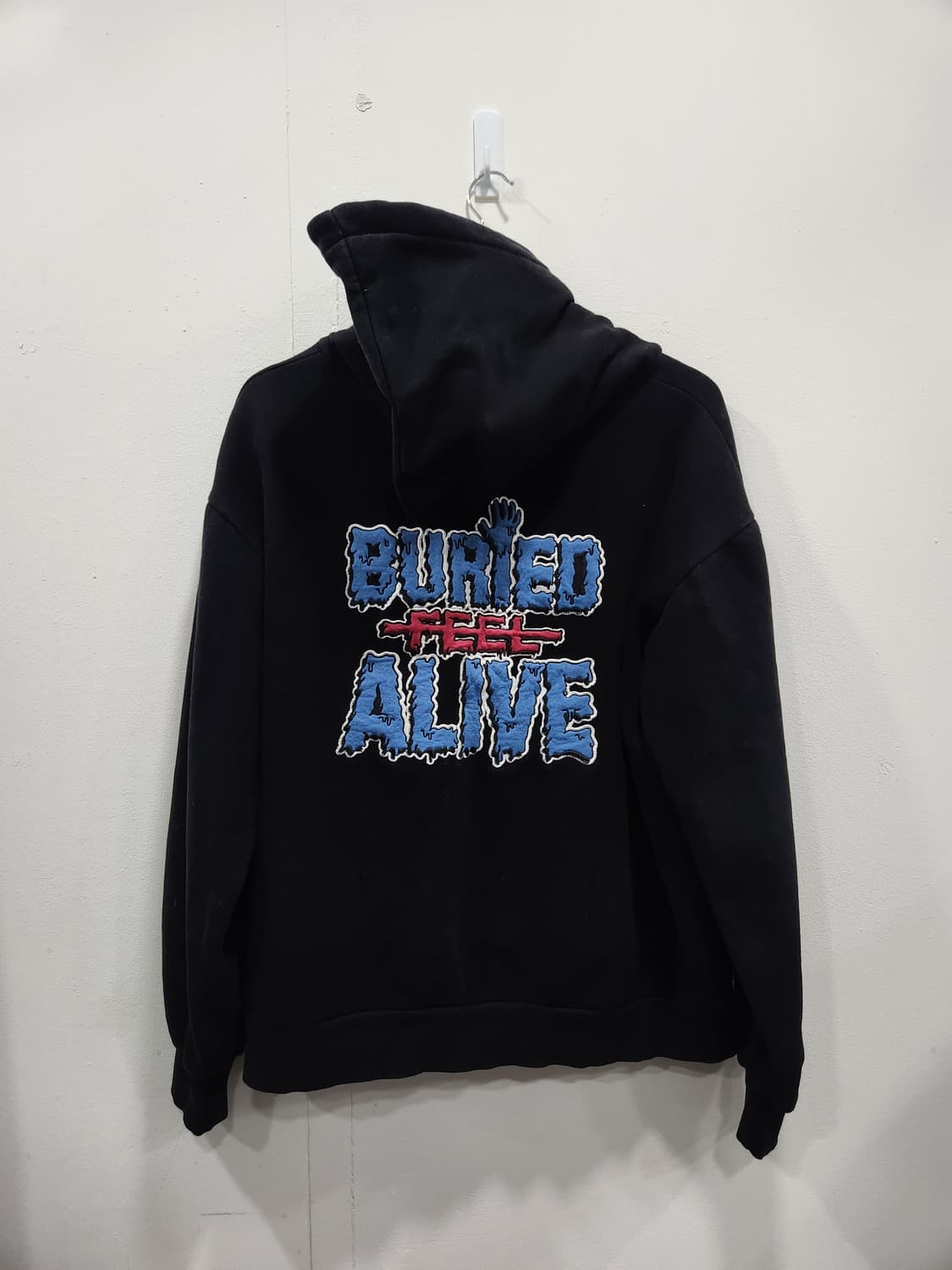 배리드얼라이브 X 필이너프 검정색 후드티 남성 100사이즈 상품이미지3