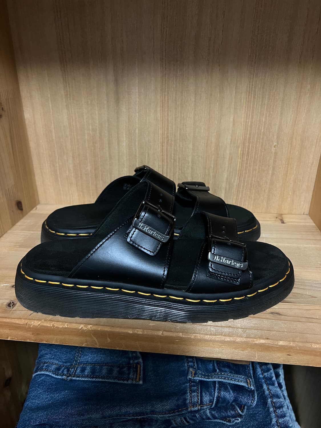 닥터마틴 마일즈 240 상품이미지1