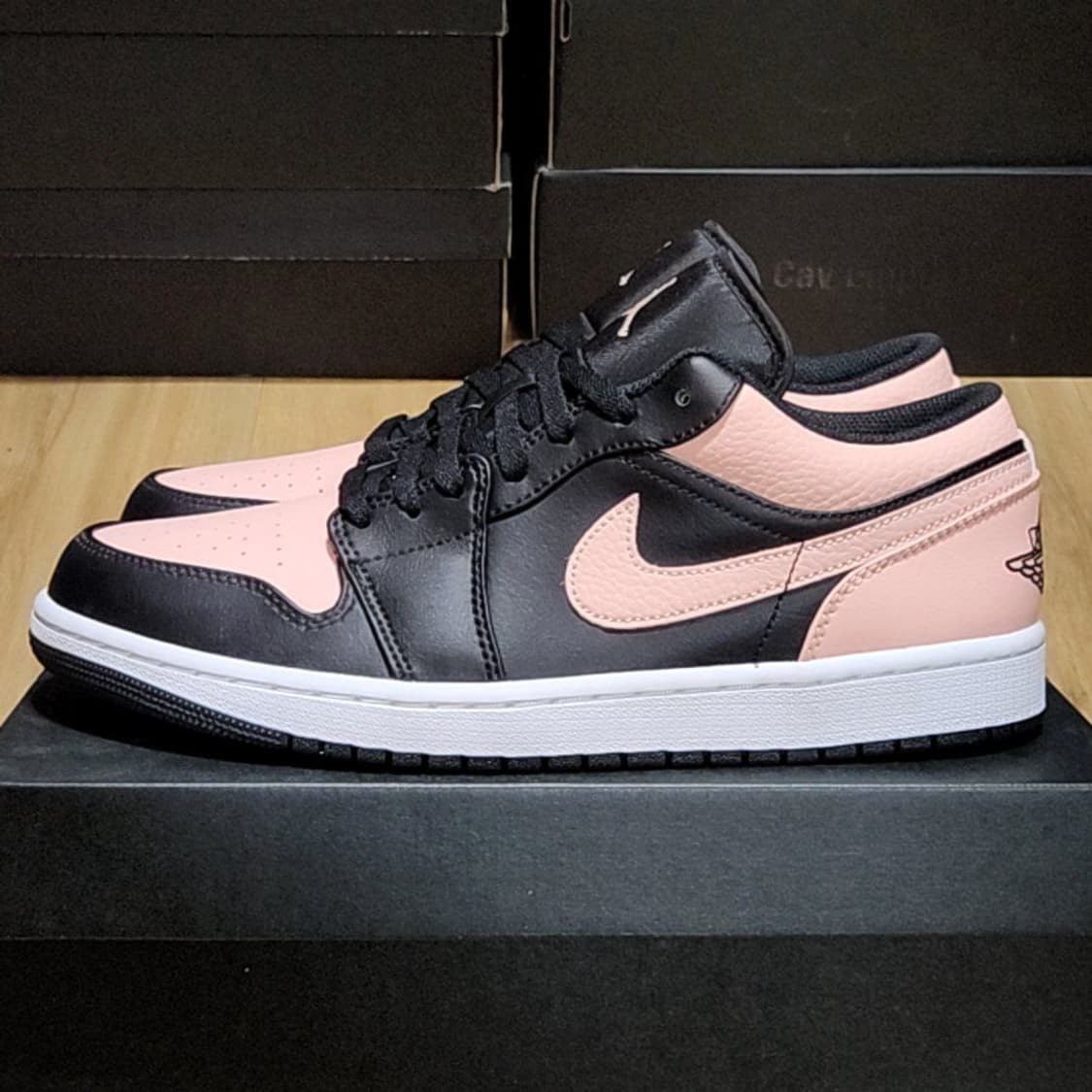 나이키 280 조던1 로우 크림슨틴트 상품이미지1