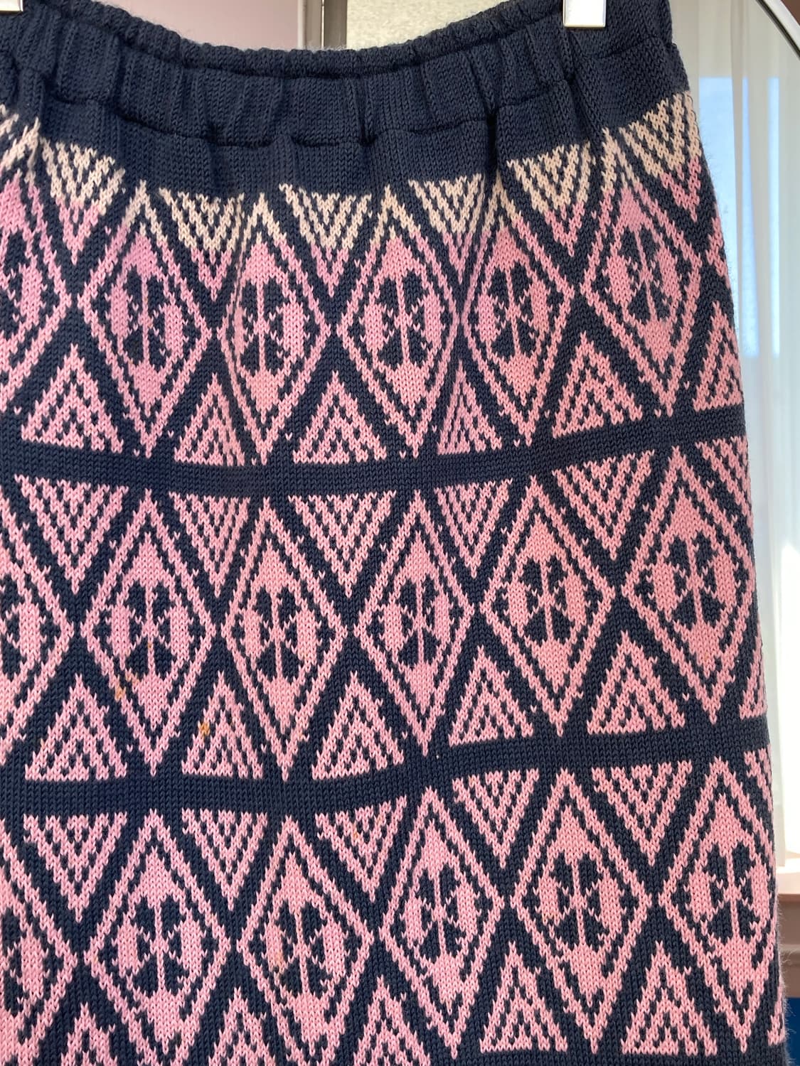 핑크 네이비 패턴 니트 롱스커트 상품이미지3