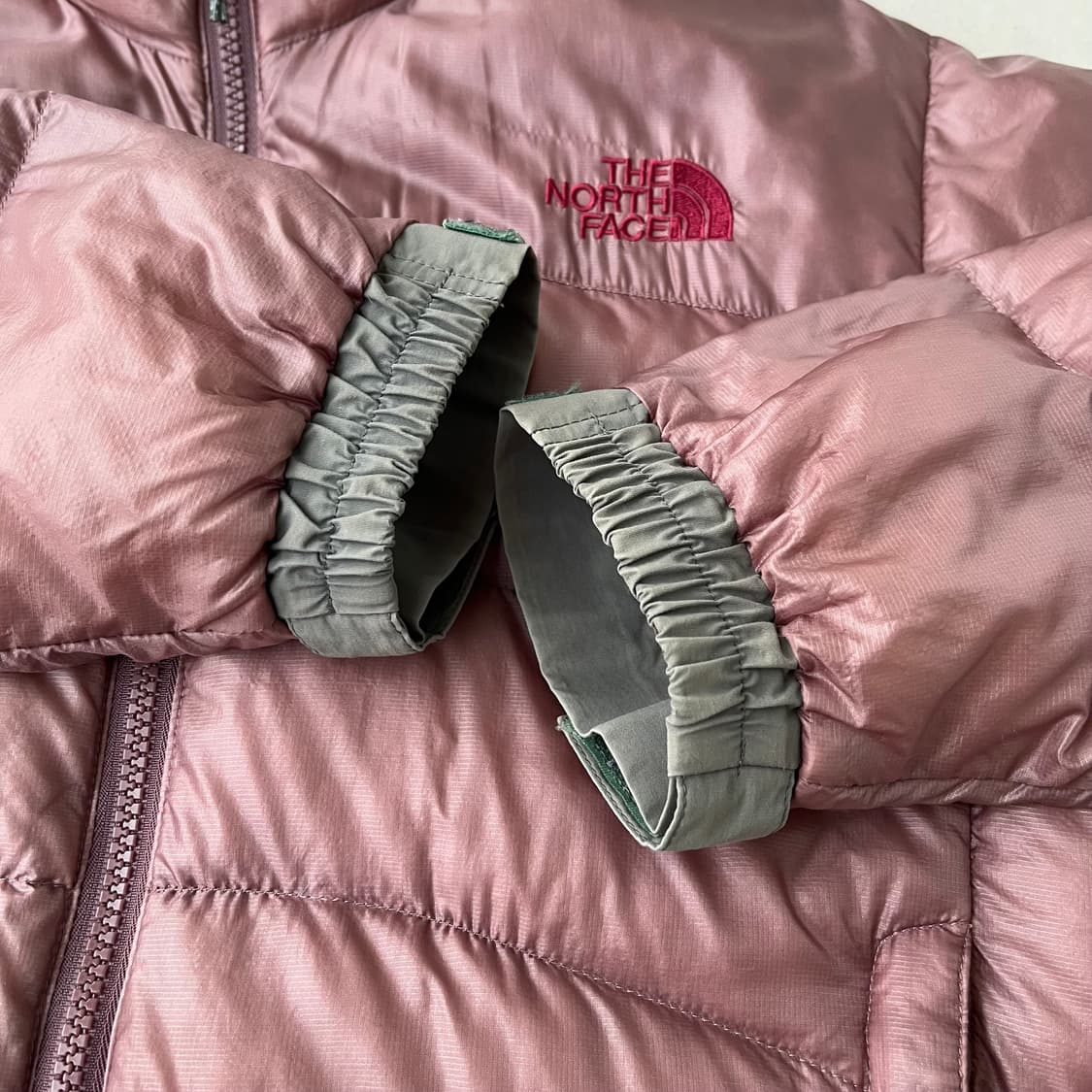 노스페이스 써밋 아콘카구아 경량 패딩 상품이미지5