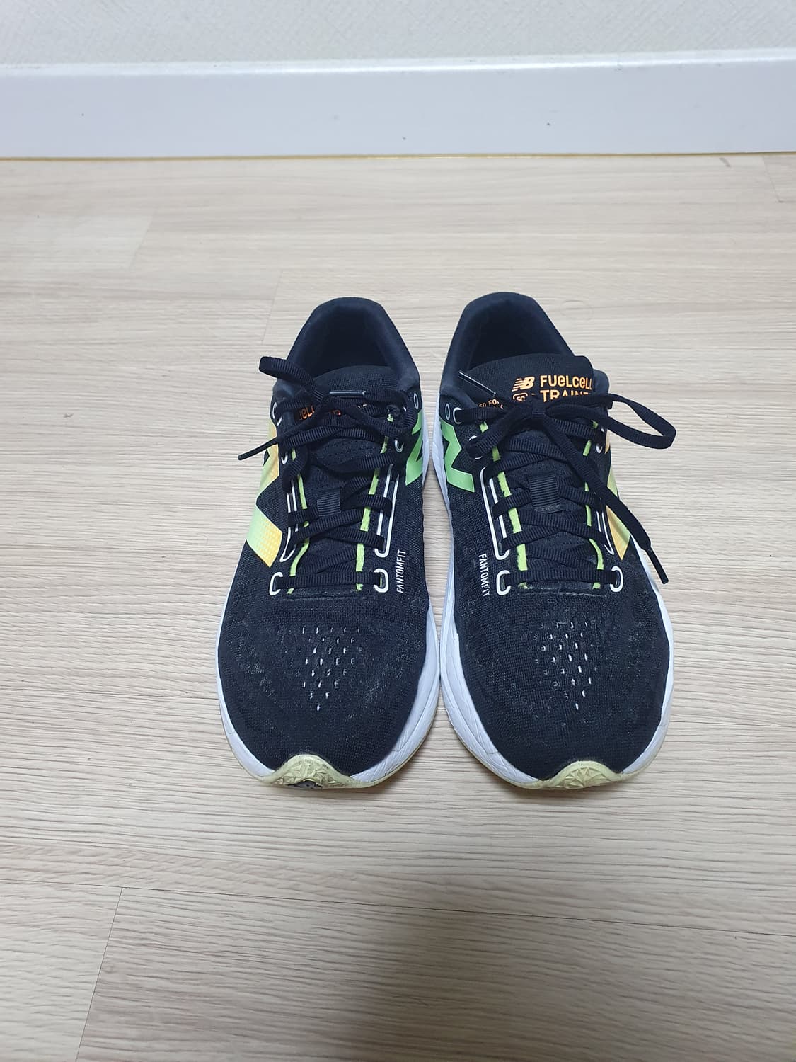 뉴발란스 SC 트레이너 v3 러닝화 260 상품이미지3