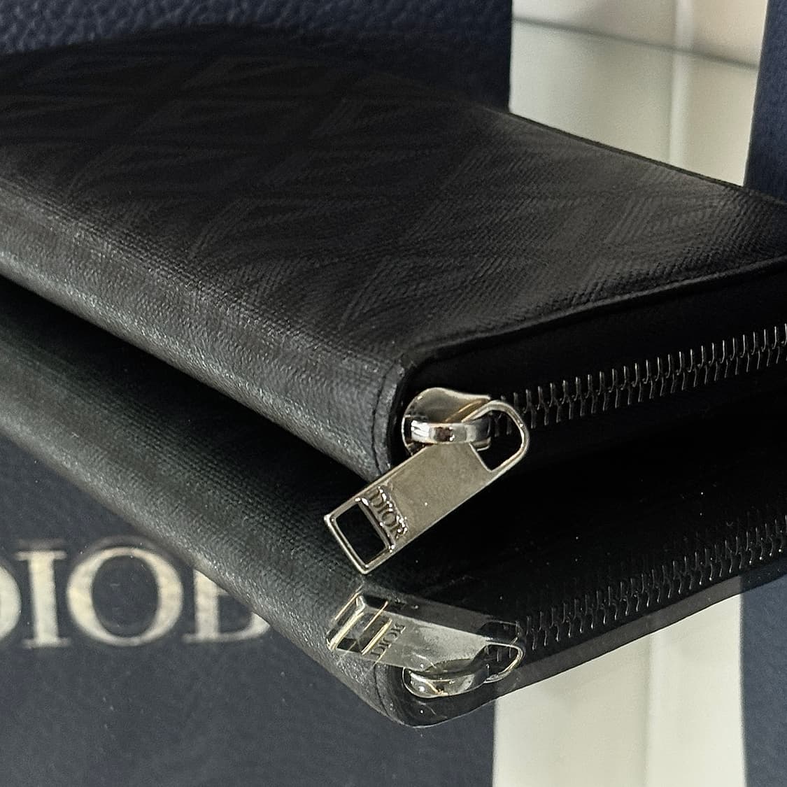 [정품] 디올 CD 다이아몬드 지퍼돌이 장지갑 블랙 상품이미지3