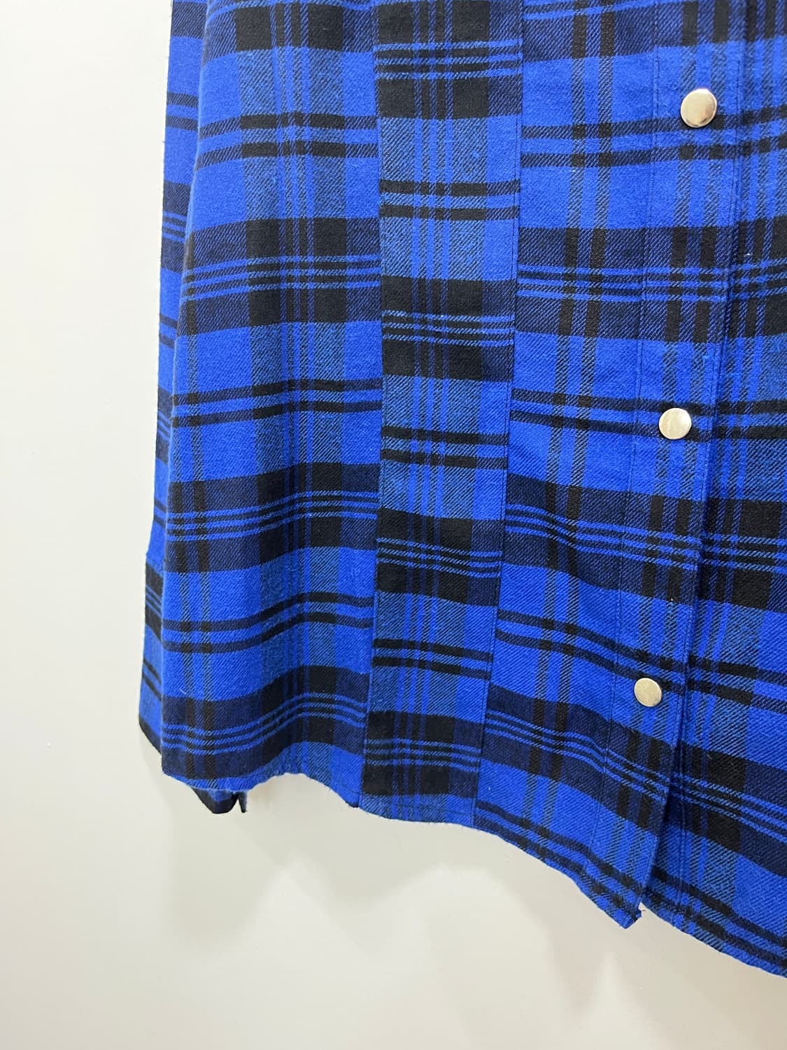 Glad news 락펑크 테슬 스터드 체크 셔츠 상품이미지4