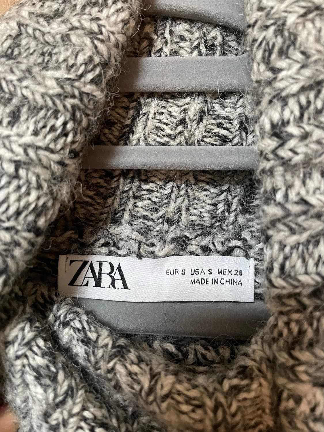 자라 목폴라 니트  상품이미지2