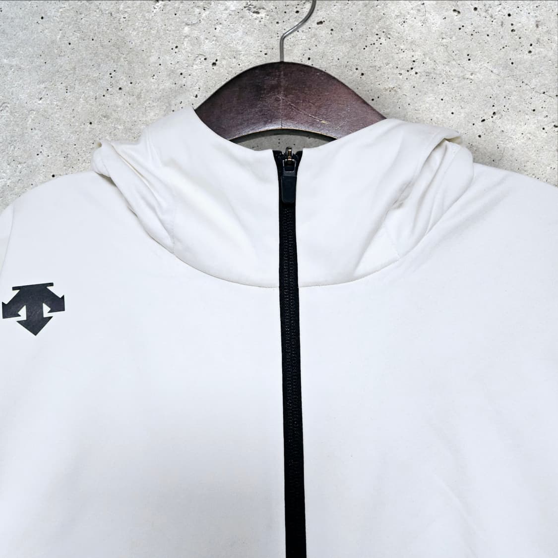 데상트 후드집업 (100/L) 상품이미지2