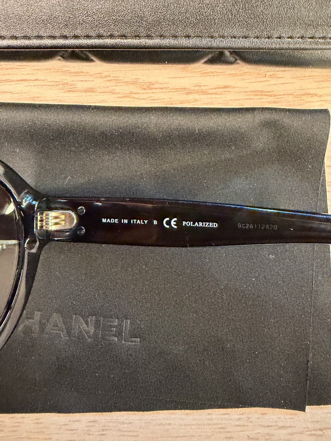 샤넬 폴라라이즈드 보잉 선글라스 BC28112429 상품이미지5