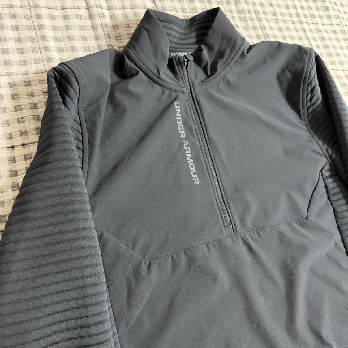 (XL) 언더아머 하프 집업 긴팔티 블랙 화이트 2 종 상품이미지5
