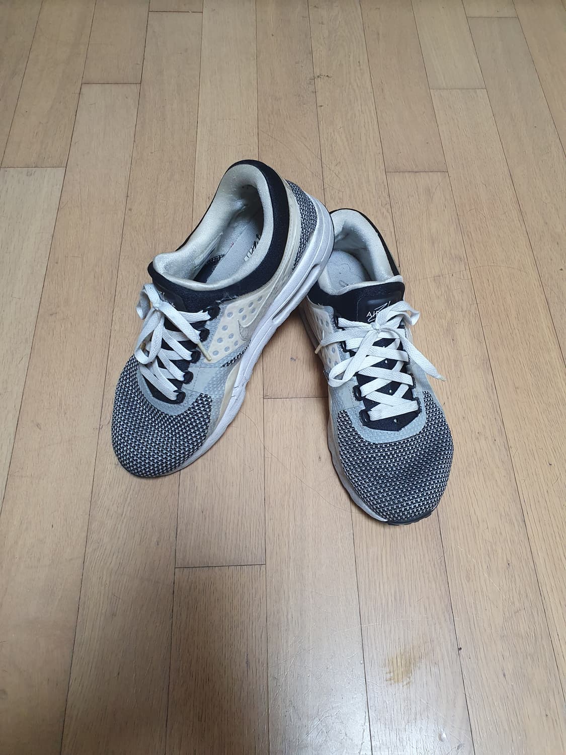 NIKE 나이키 에어맥스)270 상품이미지1
